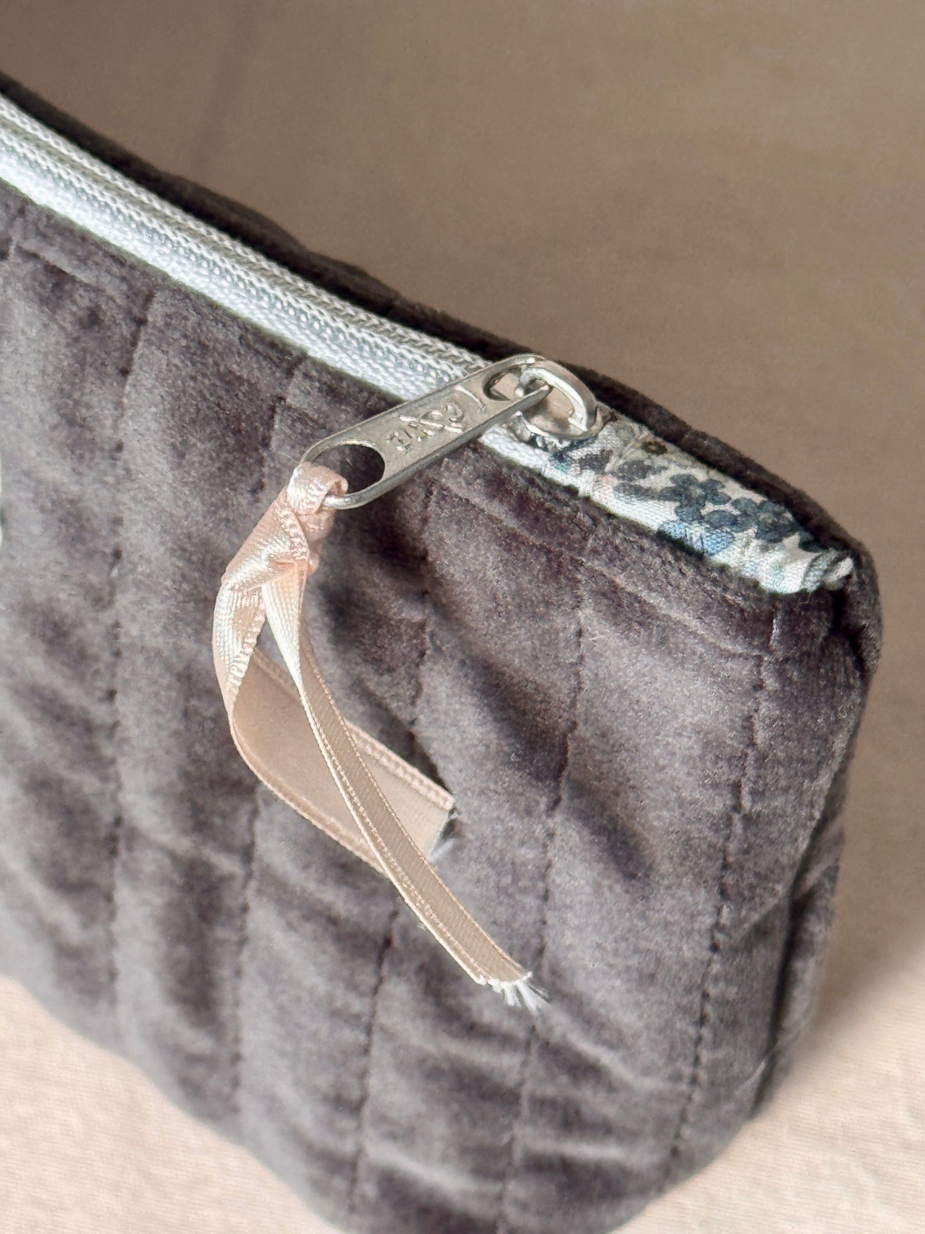 Trousse beauté Zanzibar - Gris cendré - Chic et à votre image