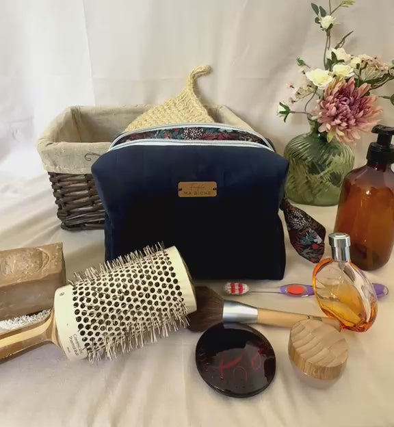 Trousse de toilette Zanzibar - Bleu de Prusse - Elégante et personnalisable
